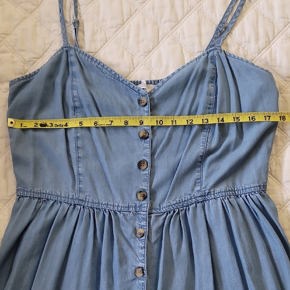 H&M Light Blue Button-Front Maxi Dress - Picture 8 of 9